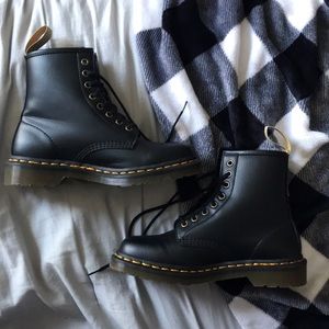 Women’s Size 8( Men’s 7) Vegan Dr. Martens